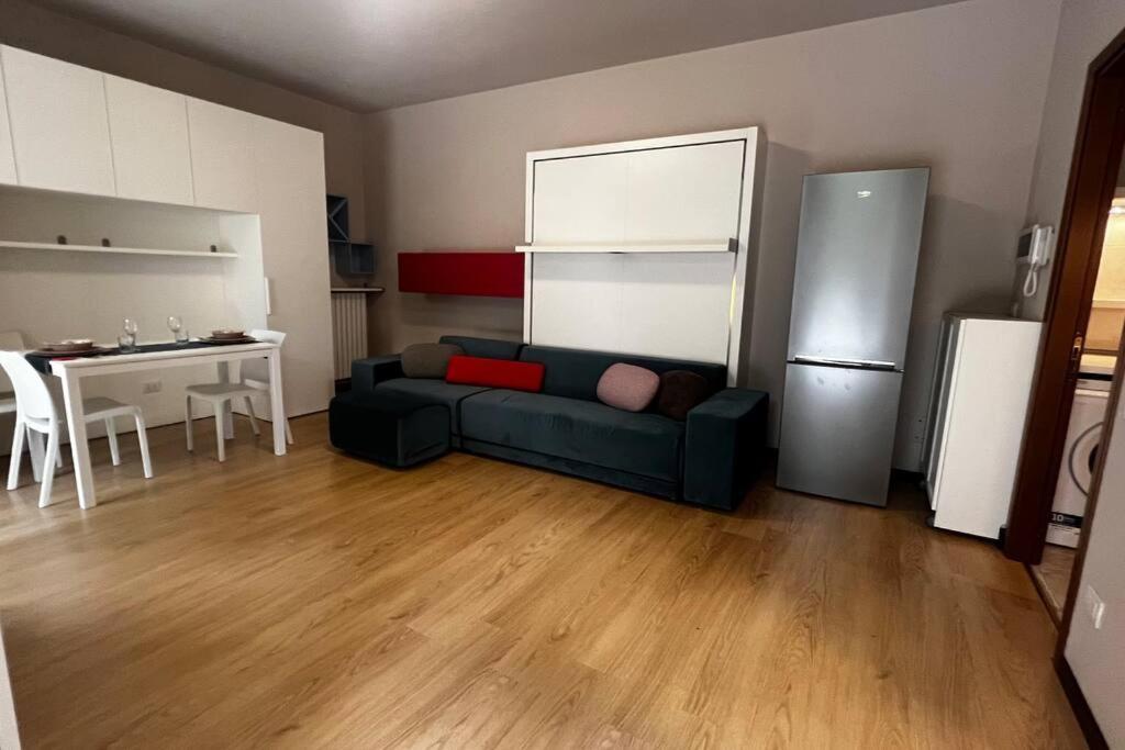 Urban House - Comfy Flat Navigli Center Apartamento Milán